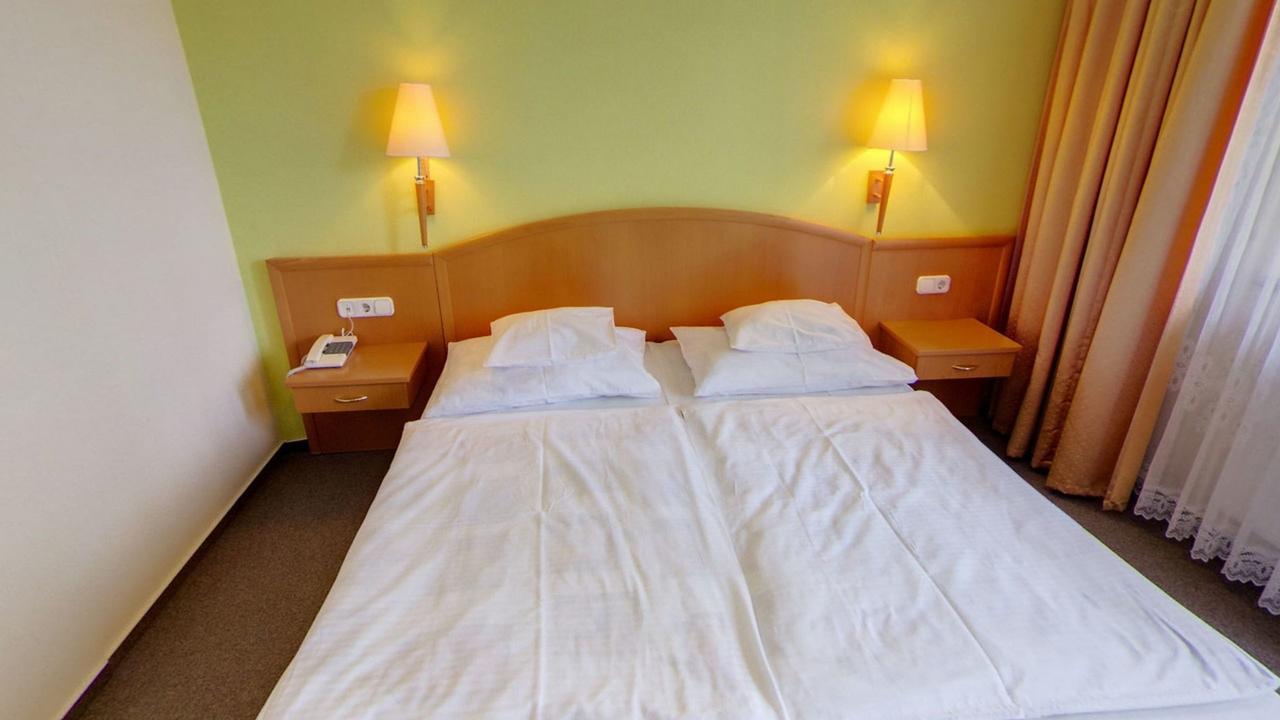 Bella Hotel แซแก็ด ภายนอก รูปภาพ